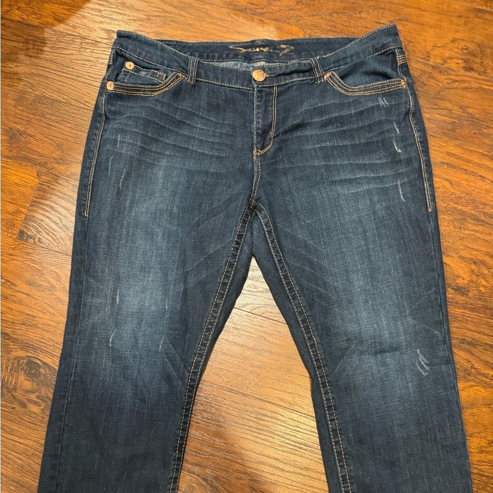 Seven crop jeans. Size 20
